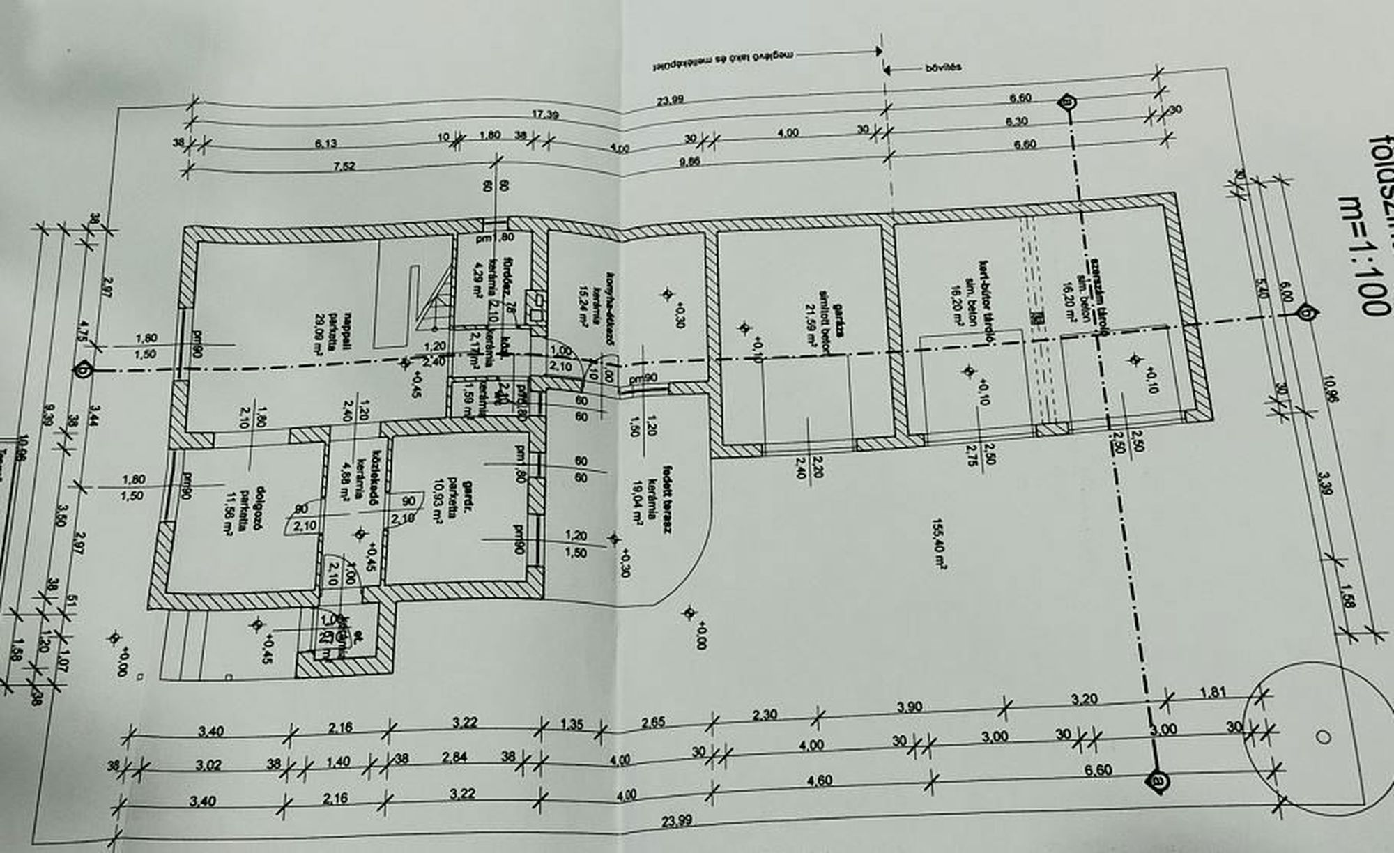 Debrecen Kondoros városrészben kiemelkedő minőségű családi ház eladó!