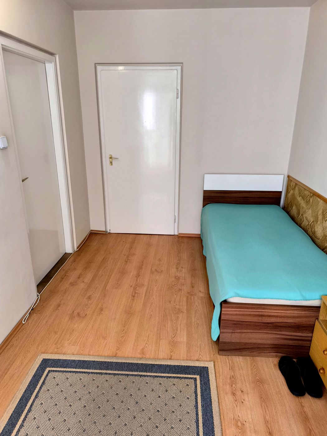 Debrecen, Belváros közeli, 3 szobás, loggiás lakás eladó!
