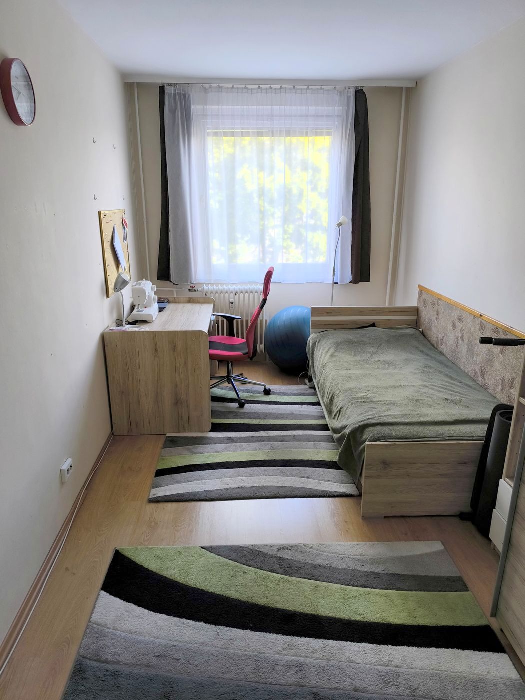 Debrecen, Belváros közeli, 3 szobás, loggiás lakás eladó!