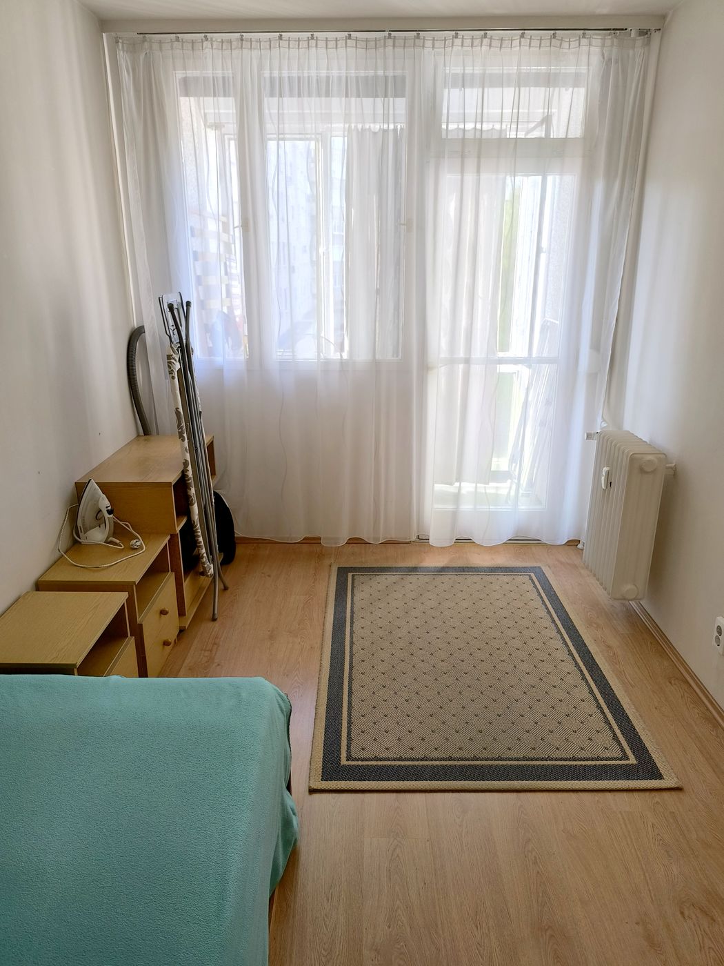 Debrecen, Belváros közeli, 3 szobás, loggiás lakás eladó!