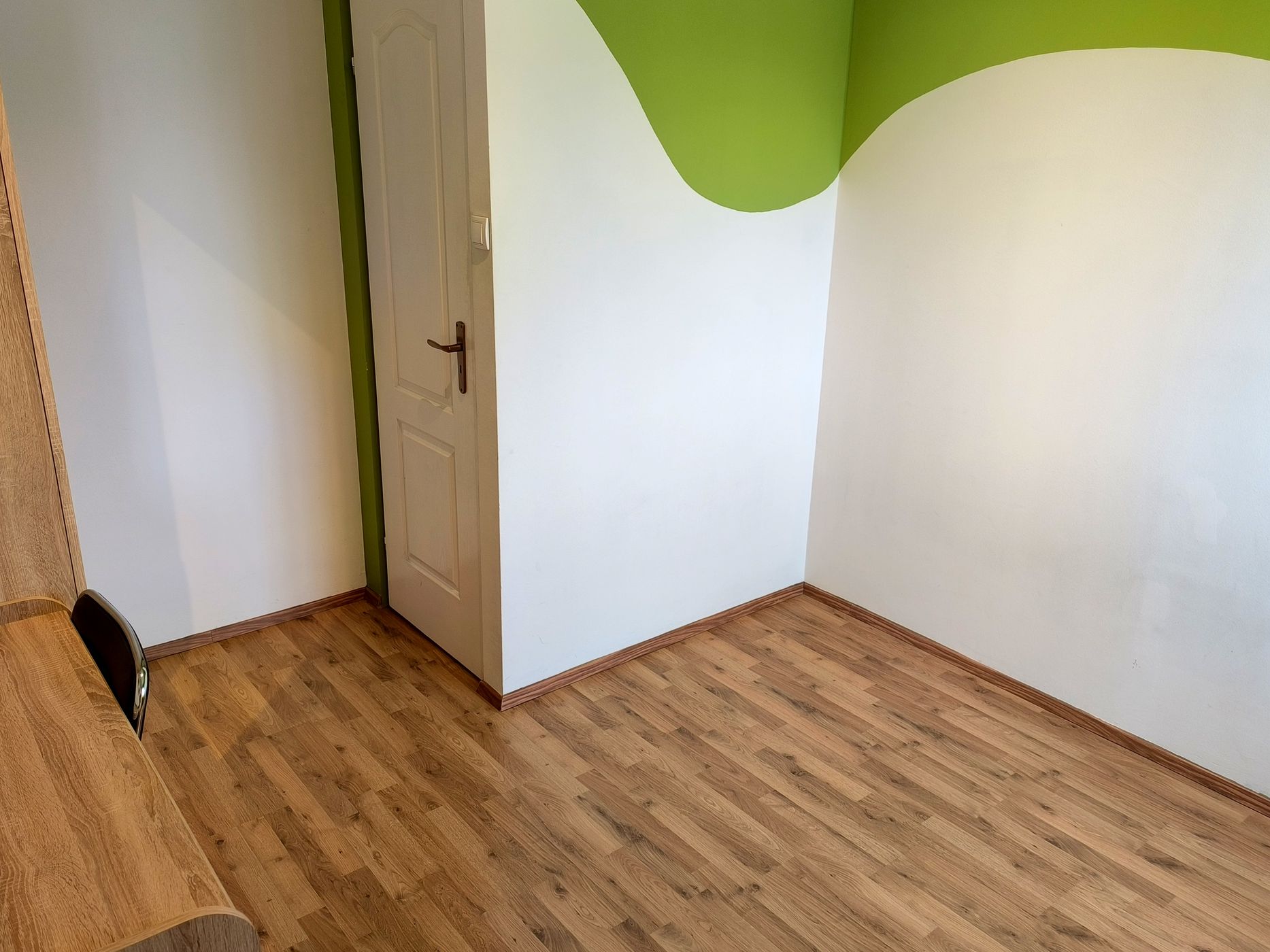 Debrecen Kassai úton 36 m²-es, 2 szobás, bútorozott lakás eladó!