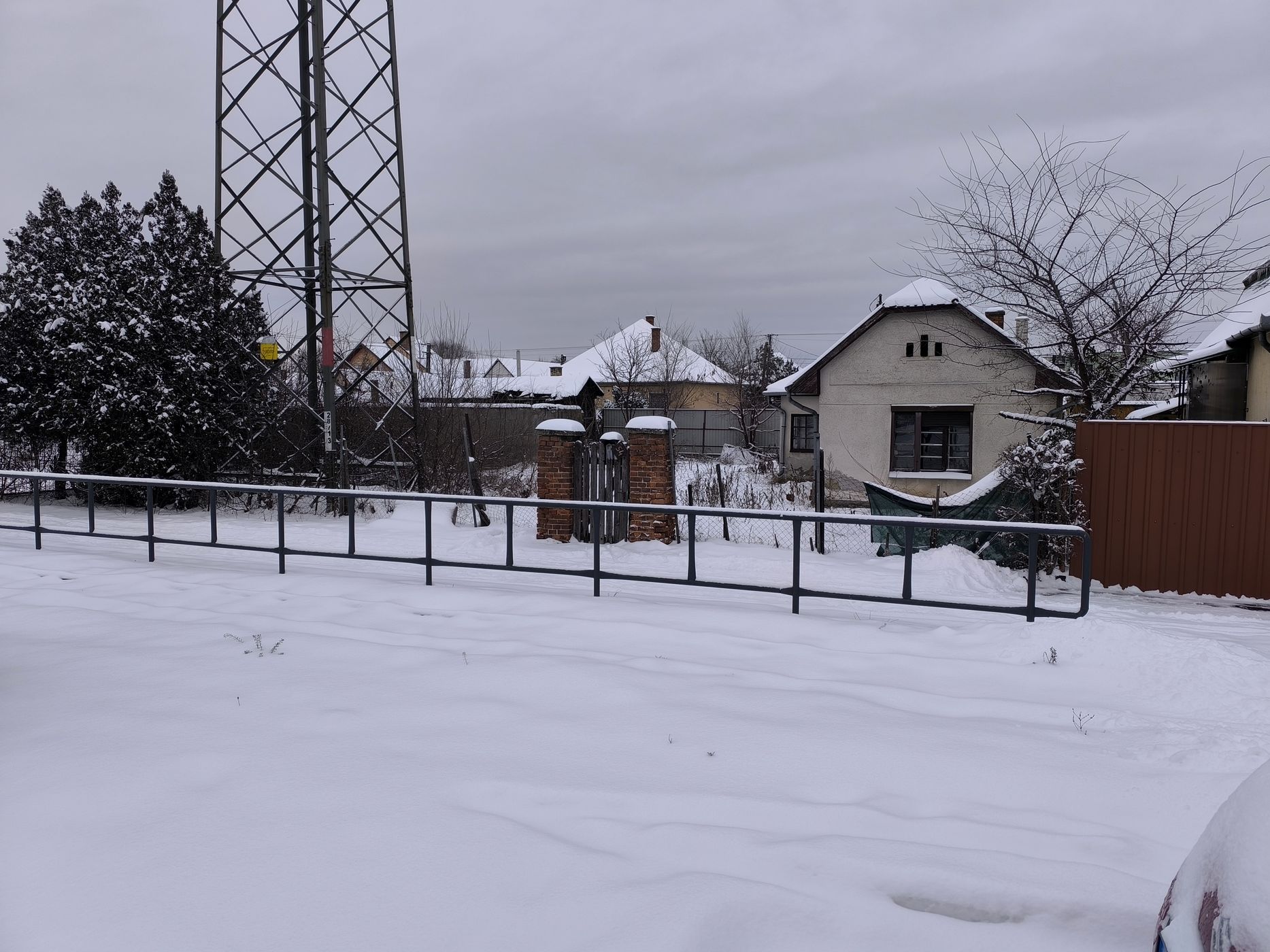 Debrecen Vámospércsi úton telek eladó!