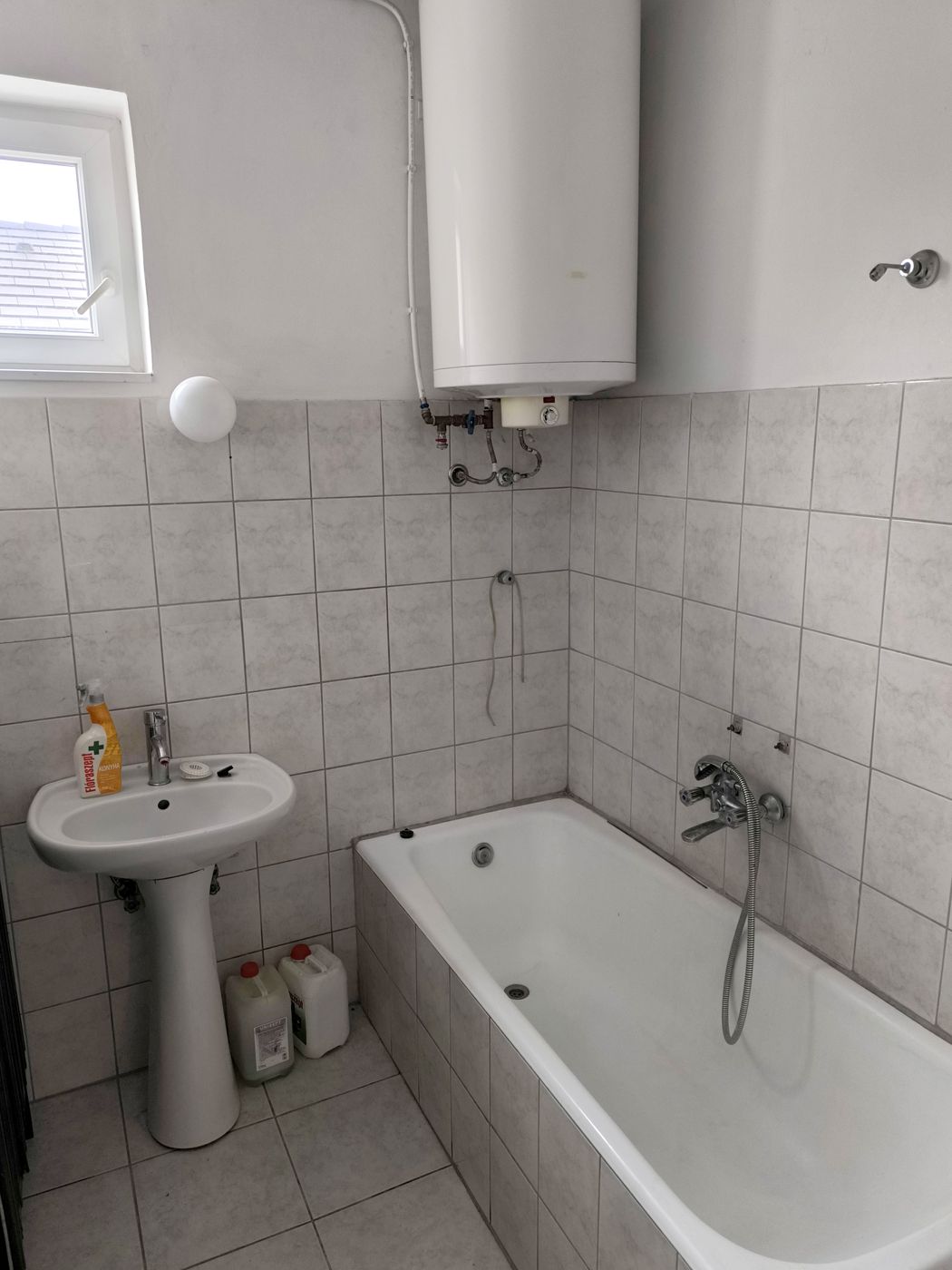Debrecen, Csapókertben 2 szintes családi ház eladó!