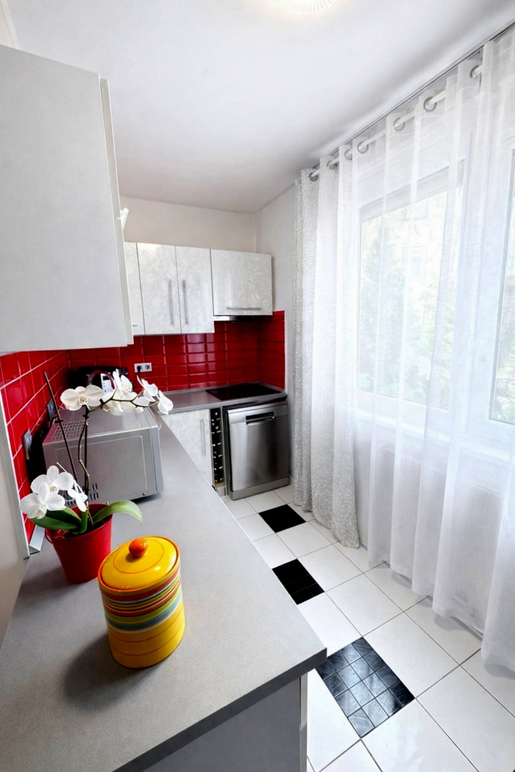 Debrecen, Tócóvölgyben 3 szobás, 2. emeleti lakás eladó!