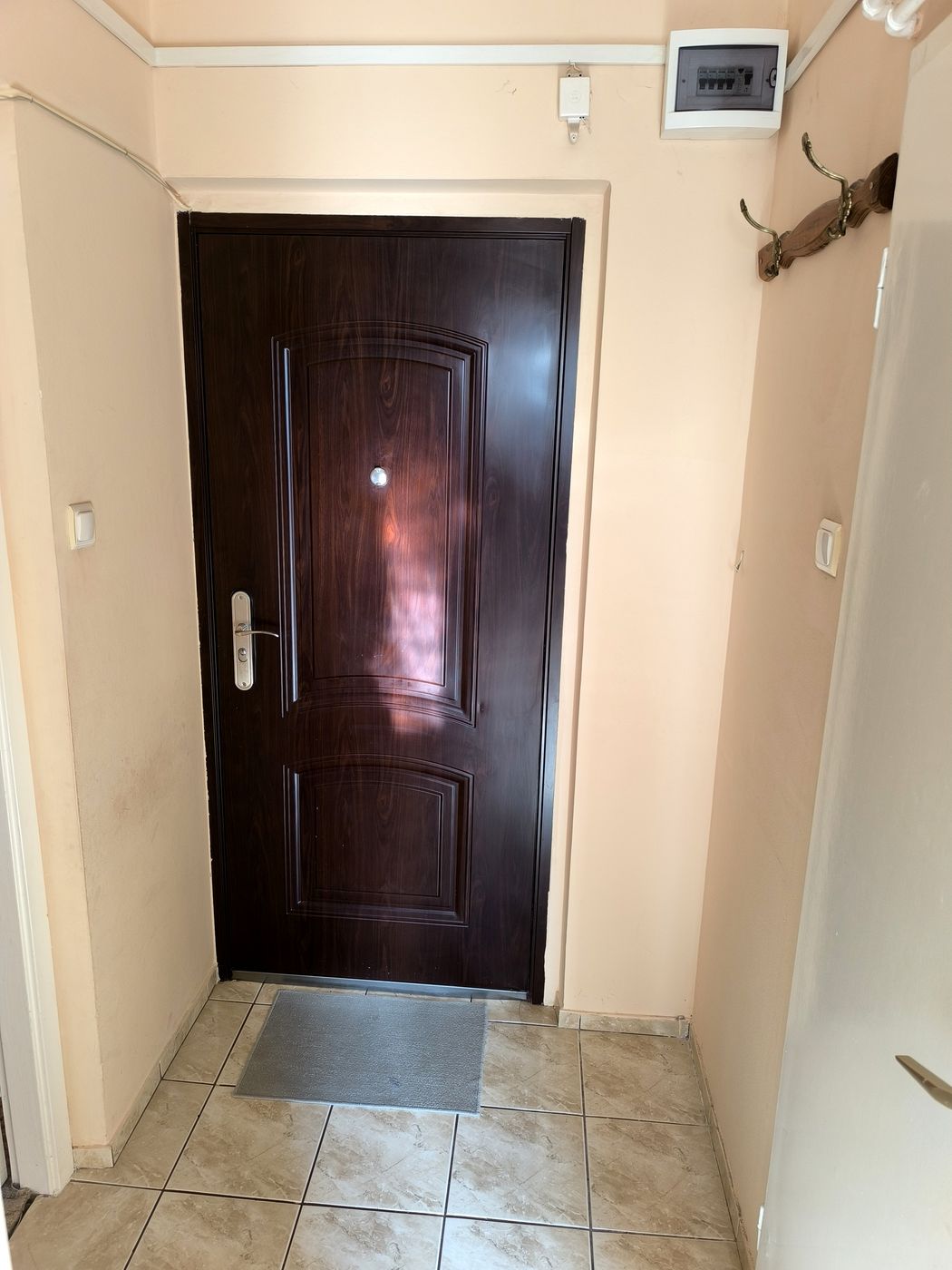 Debrecen Vénkertben, a Domokos Lajos utcán, 35 m²-es lakás eladó!