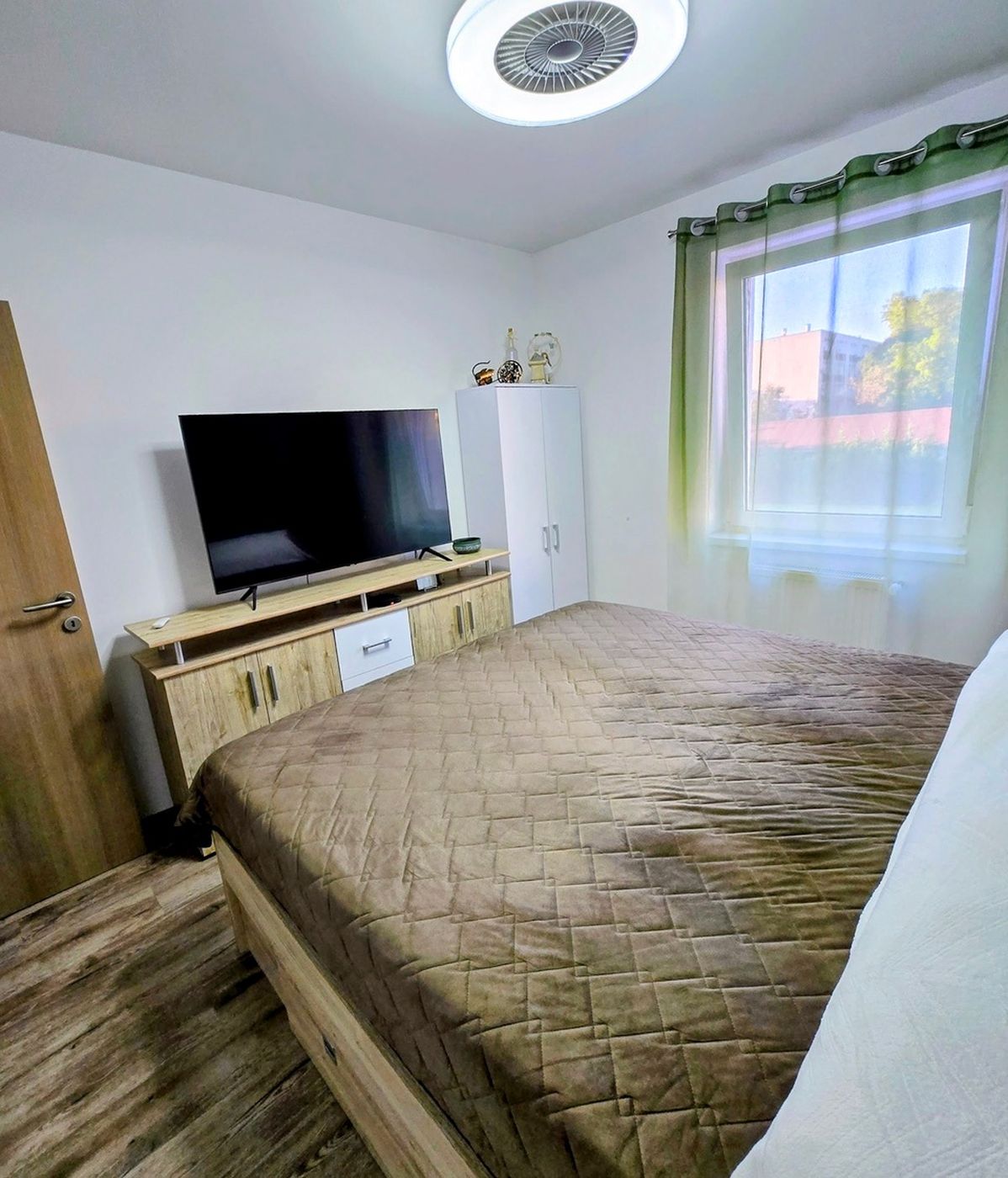 Debrecen Ispotály lakóparkban 88 m2 -es lakás eladó!