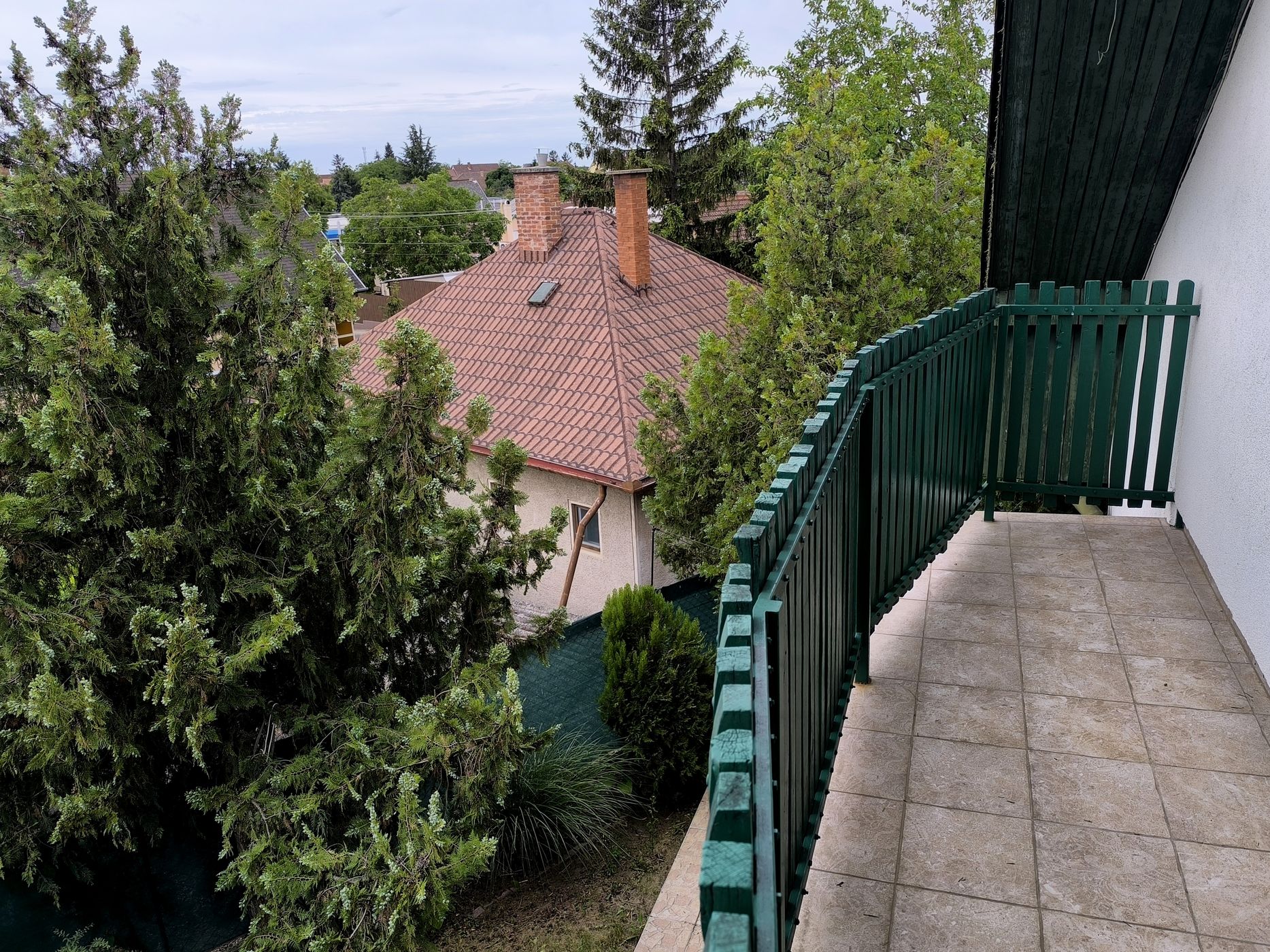 Debrecen Homokkertben 120 m²-es, 4 szobás otthon eladó!