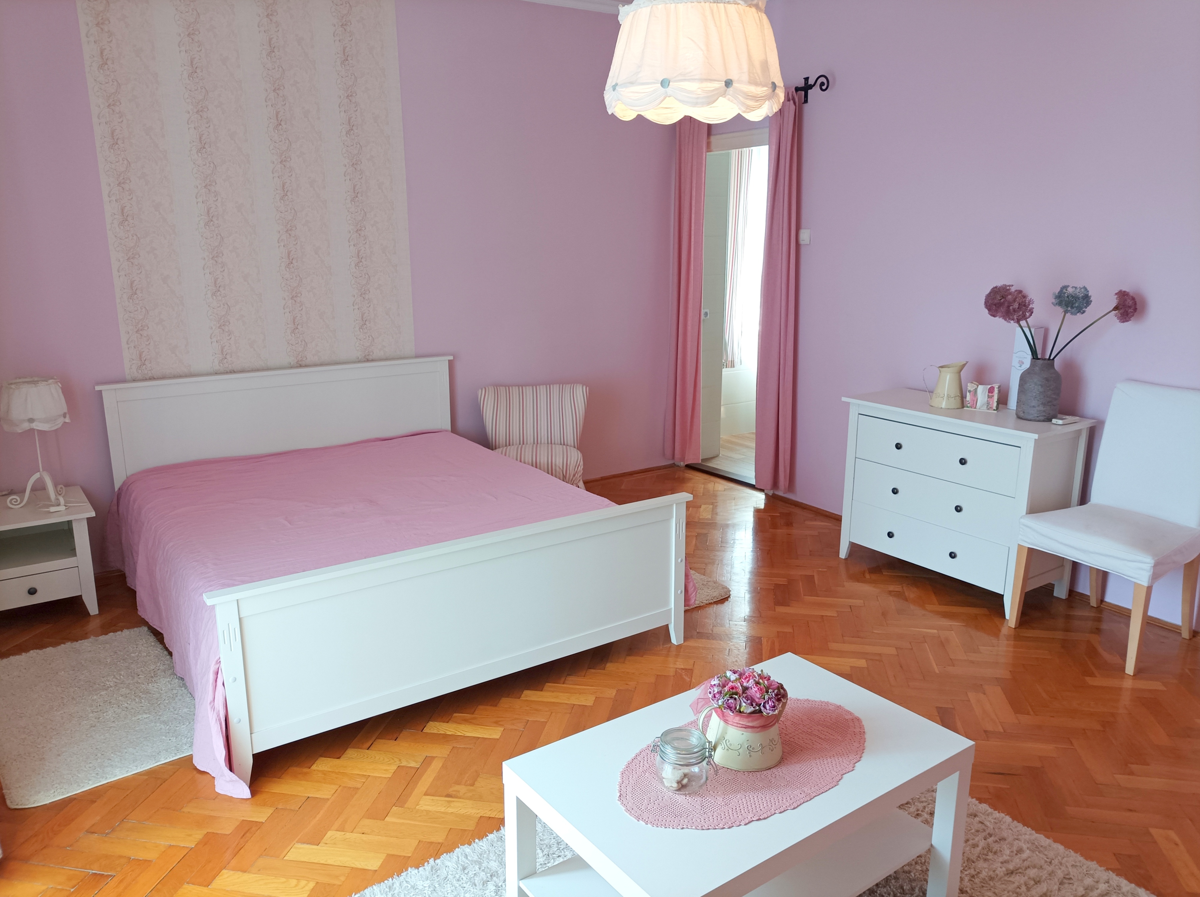 Egyetemközeli lakás Debrecen szívében – azonnal költözhető!