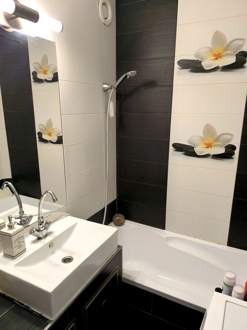 Debrecen, Tócóskert – Derék utcán FELÚJÍTOTT, ERKÉLYES lakás eladó!