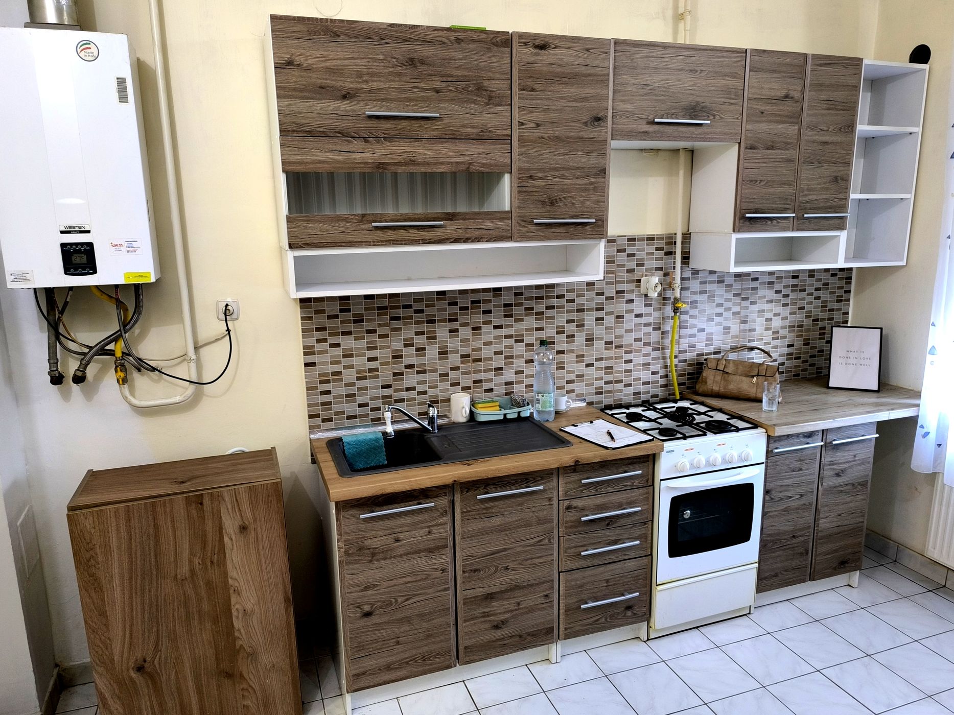 Debrecen-Epreskertben, a Déli Ipari Park közelében 56 m2-es, 2 szobás, berendezett téglalakás eladó!