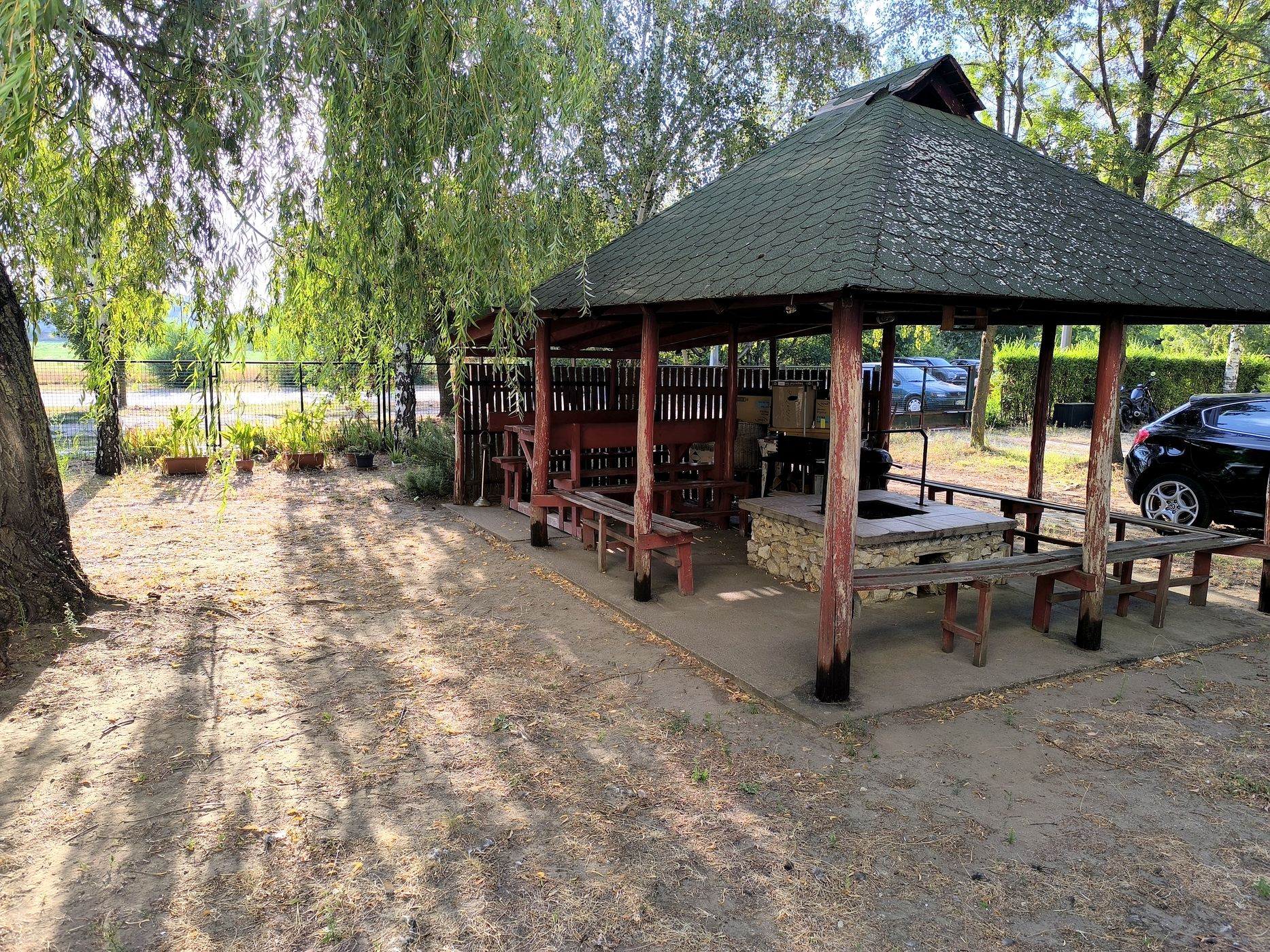 Debrecen-Epreskertben, a Déli Ipari Park közelében 56 m2-es, 2 szobás, berendezett téglalakás eladó!